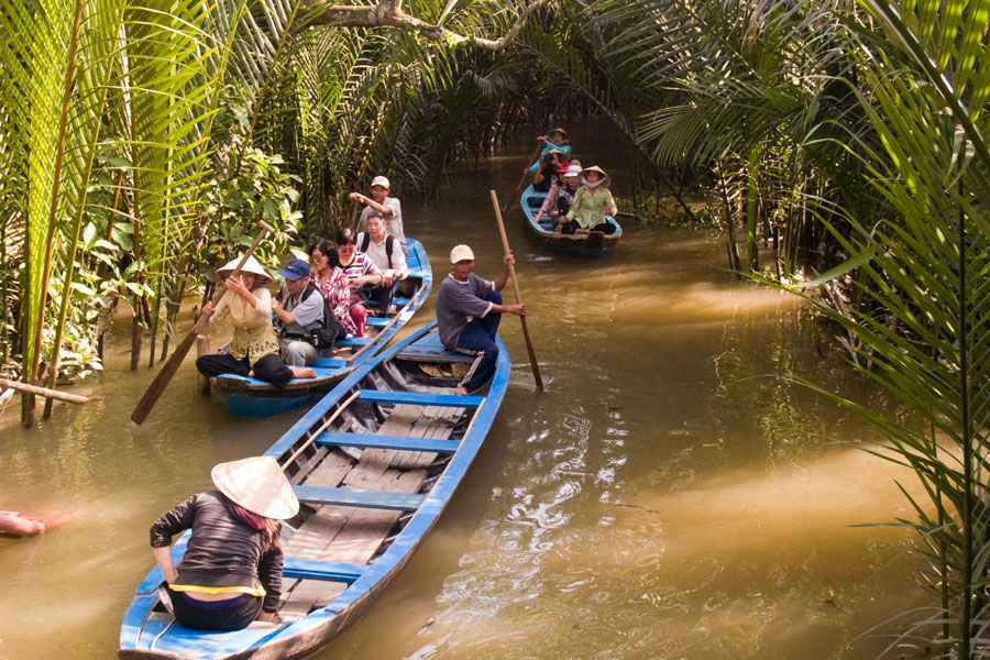 Boat-trip-on-Mekong