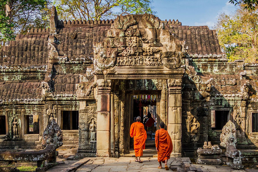 Angkor-wat-trip-vietnamrealtour